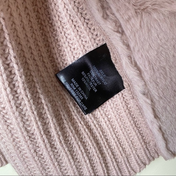 NEW LOVE TOKEN Knit Cardigan w/Faux Fur. Size M - Picture 6 of 10